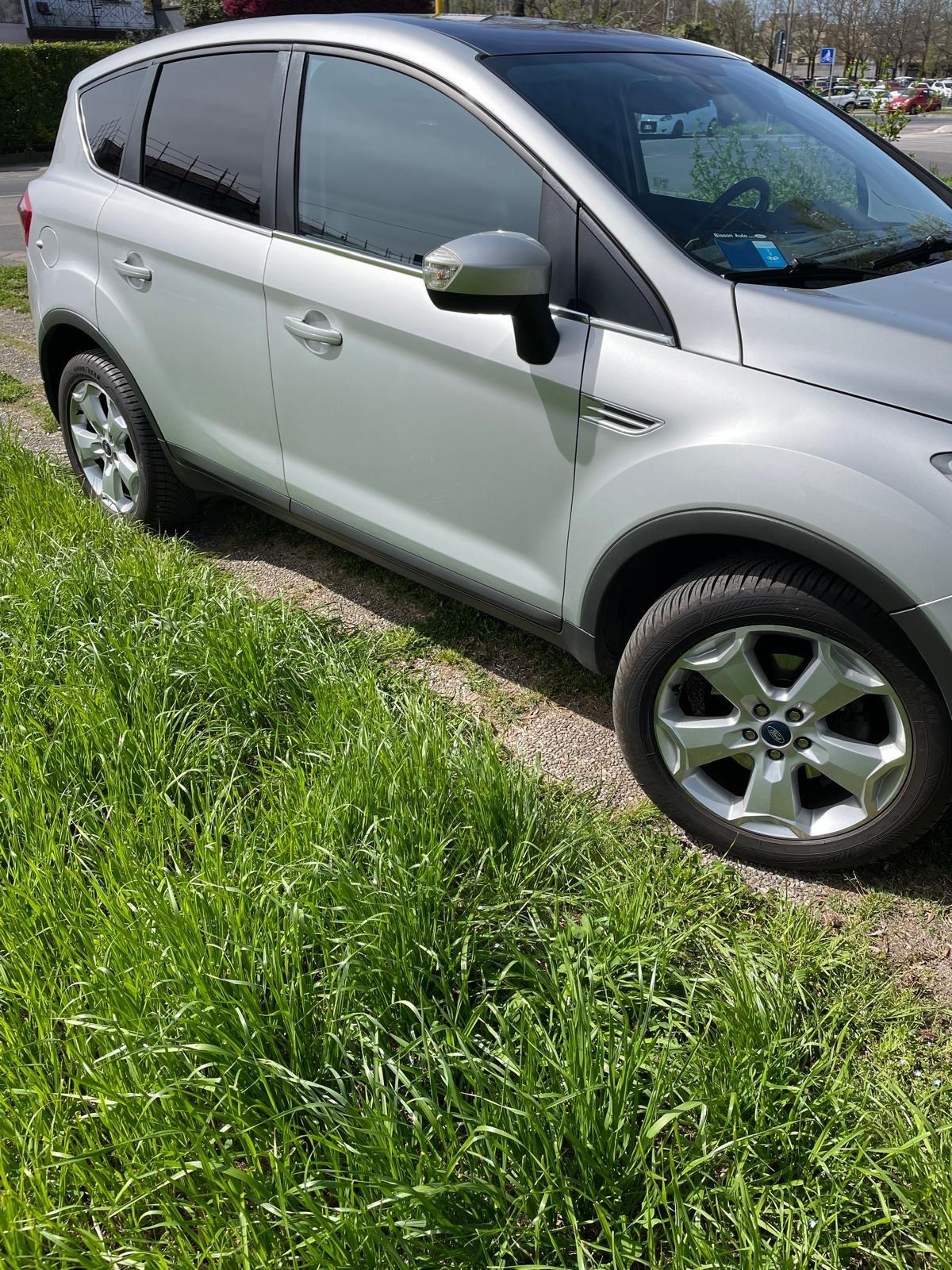 Ford Kuga 2.0 TDCi 136 CV 4WD Titanium DPF