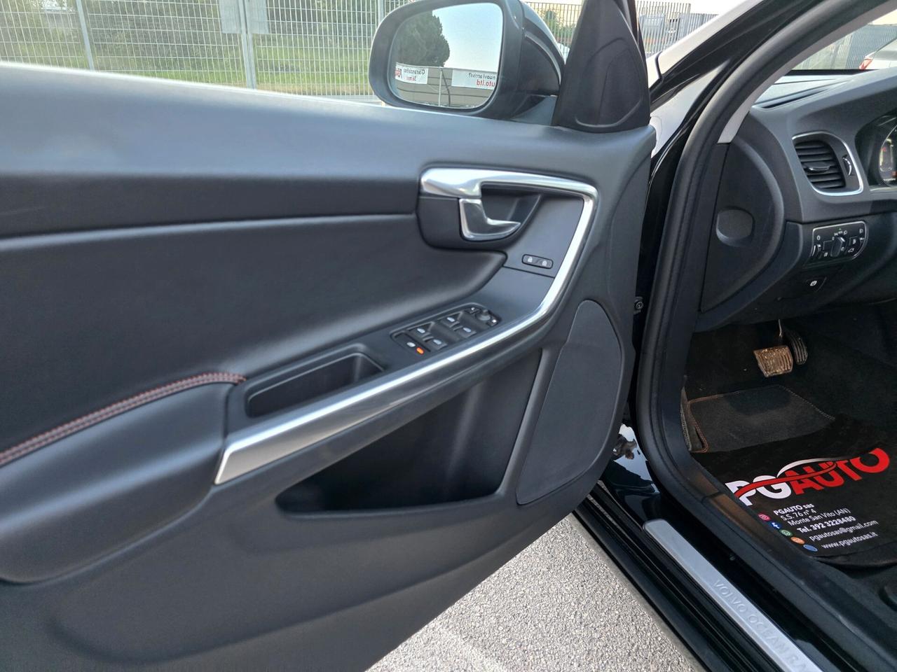 Volvo V60 2.0 d2 Volvo Ocean Race geartronic 120cv