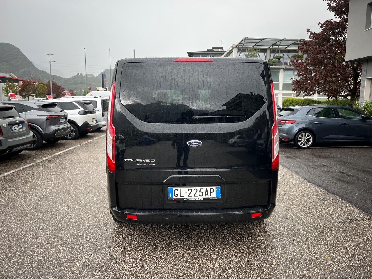 FORD Tourneo Custom 310 2.0 TDCi 130 PC Tit.