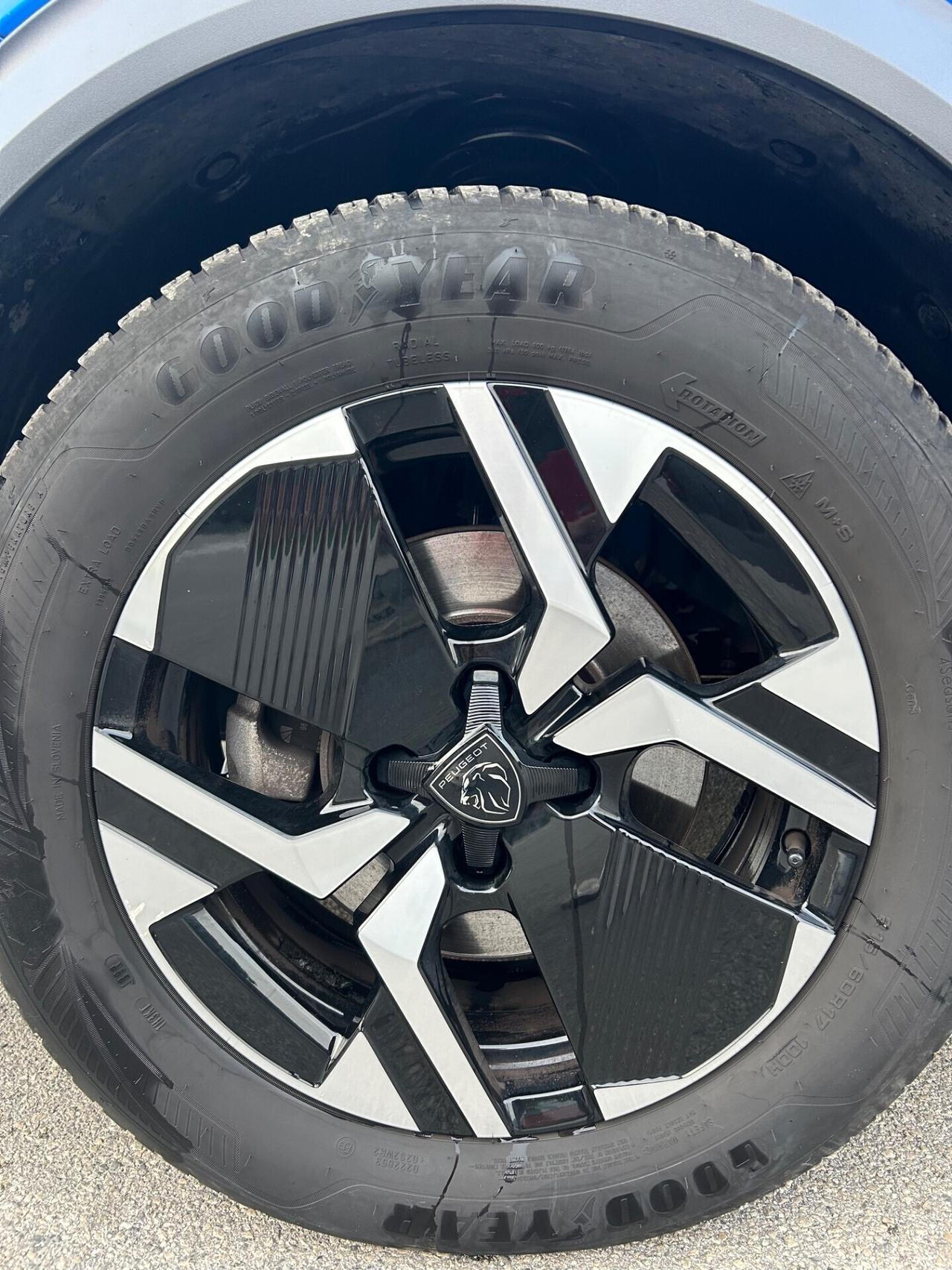 Peugeot 2008 BlueHDi 130 EAT8 GT - 2023