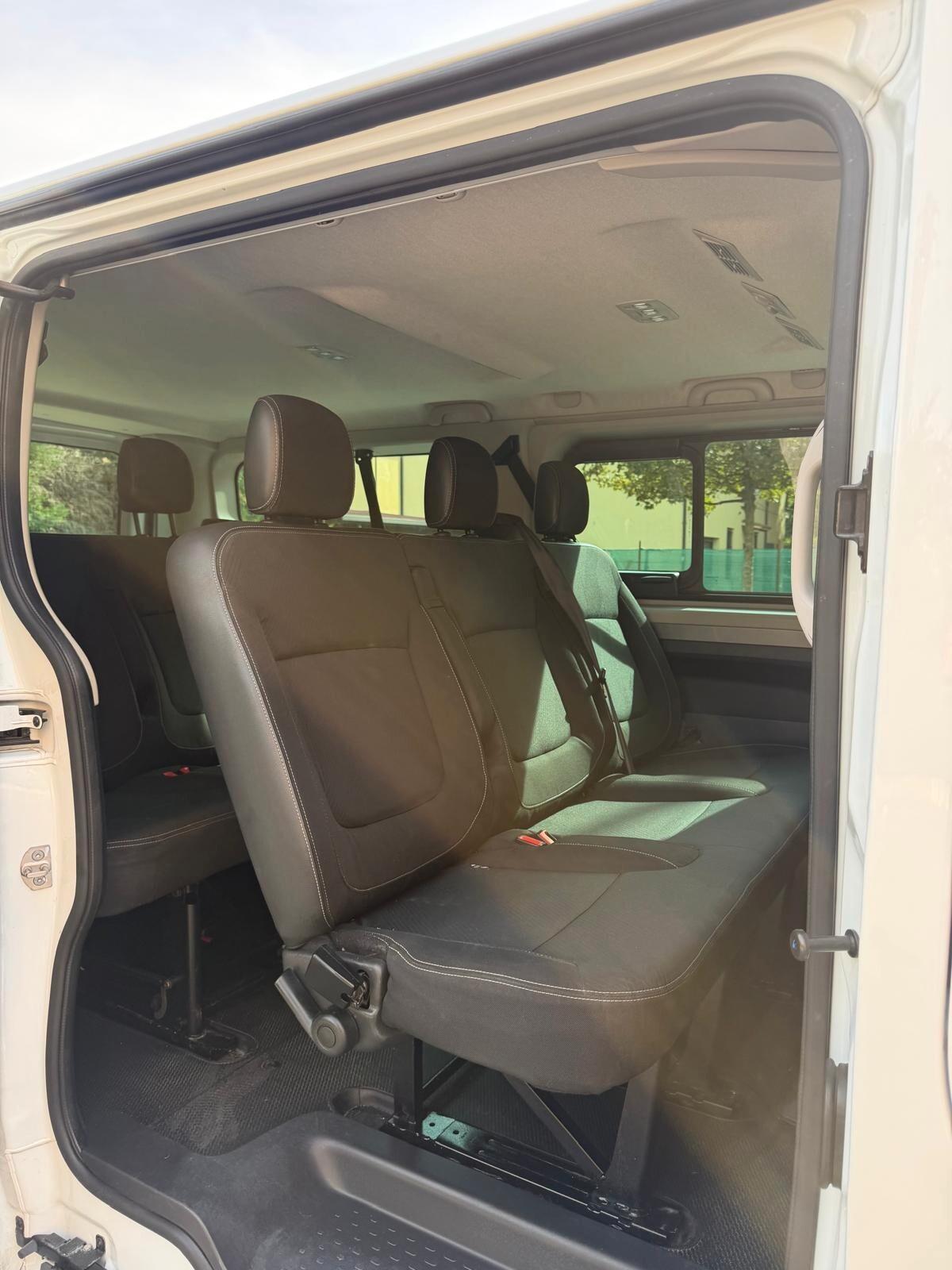 Renault Trafic 2.0 dCi - 9 POSTI - NAV - 12 MESI DI GARANZIA