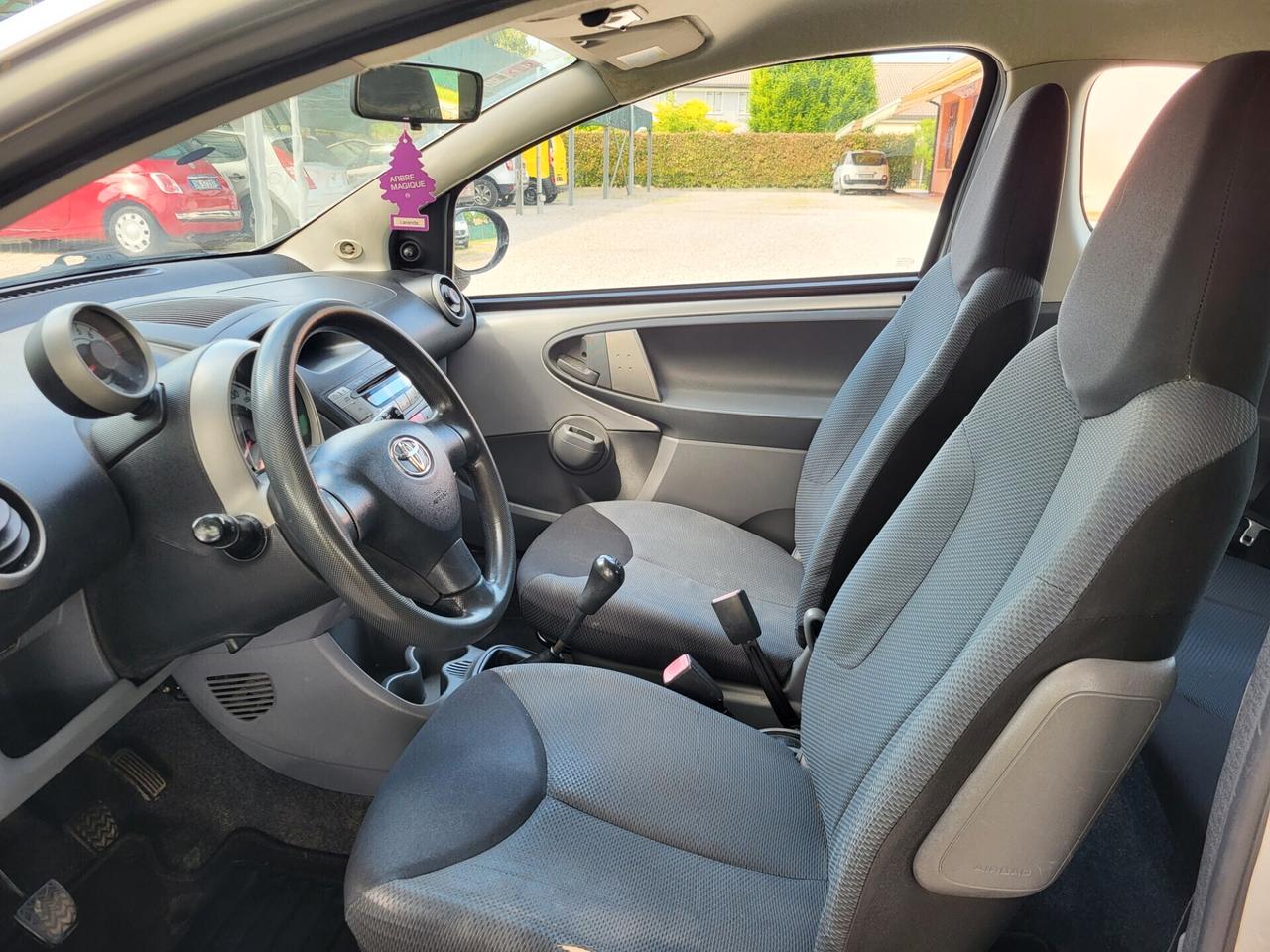 Toyota Aygo 1.0 12V VVT-i 3 porte Sol