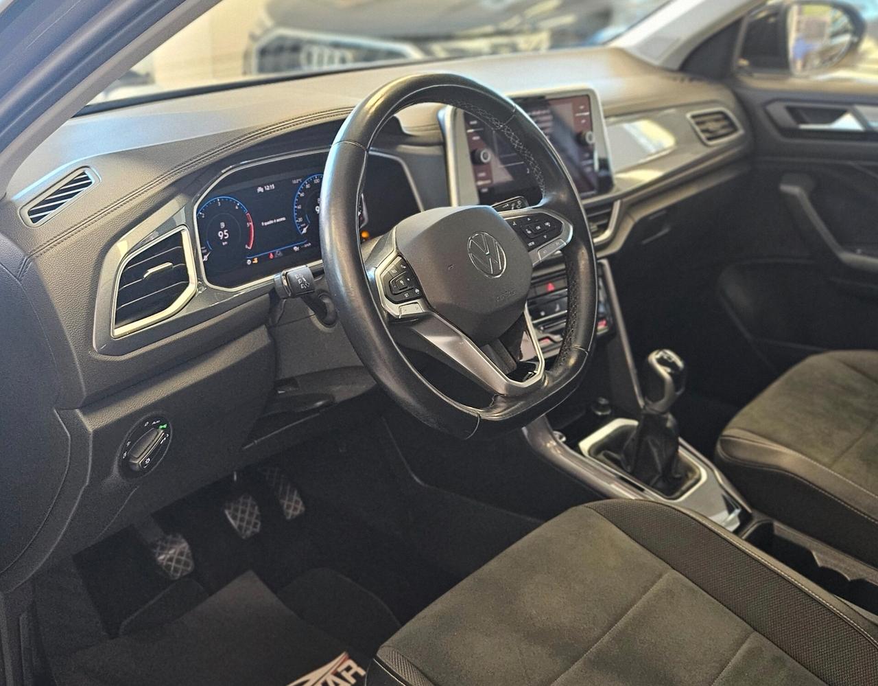 Volkswagen T-Roc 2.0 TDI SCR ADVANCED