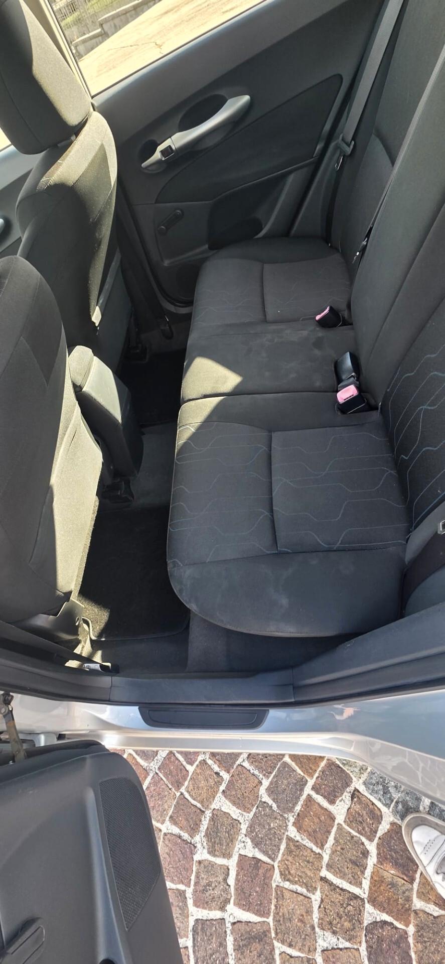 Toyota Auris 1.4 D-4D 5 porte Sol