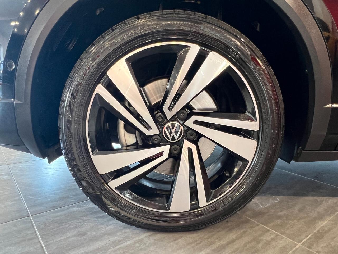 Volkswagen T-Roc 2.0 TDI 150 CV DSG R-Line