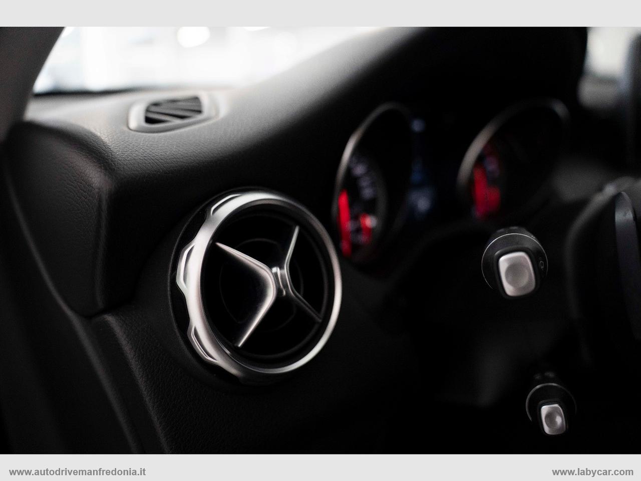MERCEDES-BENZ GLA 220 CDI Automatic Premium