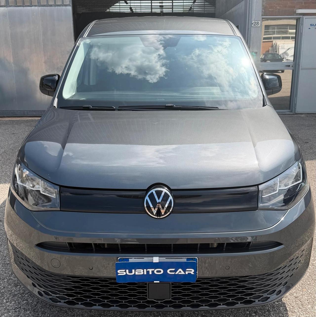 Volkswagen Caddy Pianale Ribassato 2.0 TDI 102 CV Space Maxi 7 POSTI DUE PORTIERE SCORREVOLI