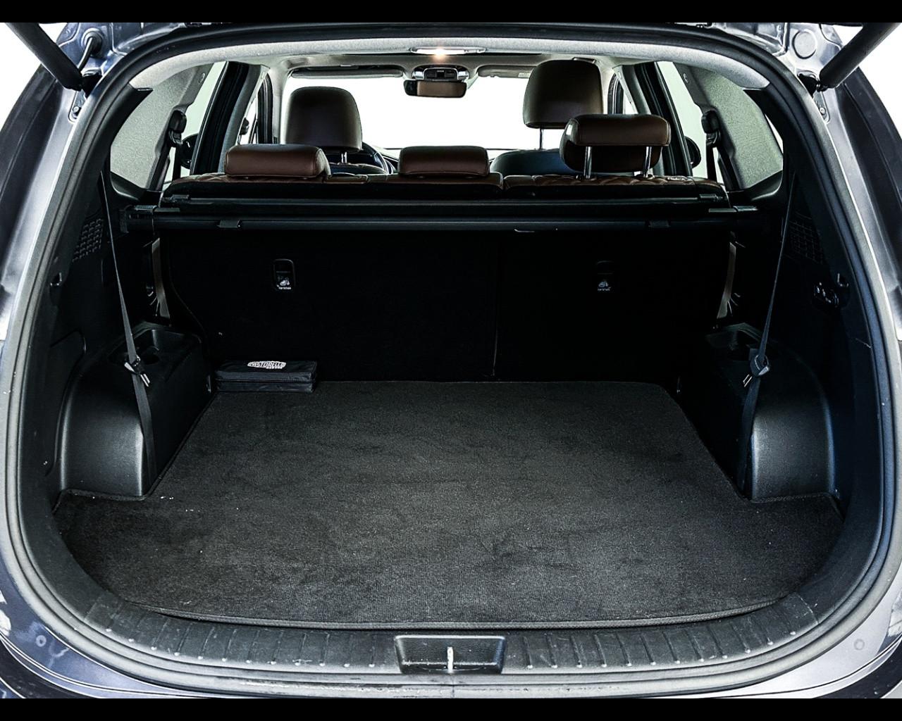 HYUNDAI Santa Fe 4ªs 18-24 - Santa Fe 1.6 T-GDI HEV 4WD AT 7 posti 2