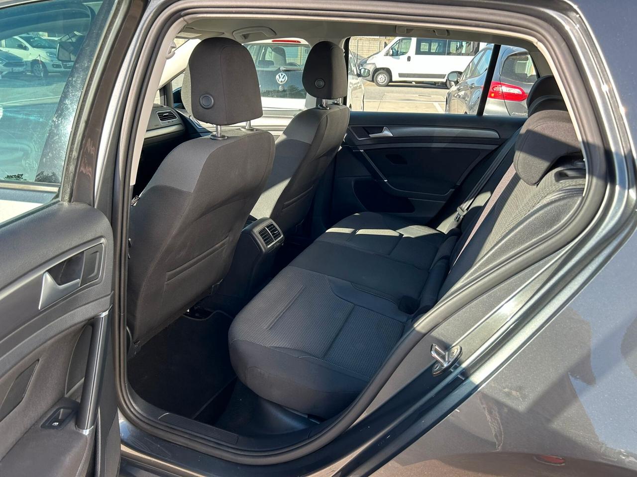 Volkswagen Golf 1.6 TDI 115CV DSG 5p. Business BlueMotion Technology