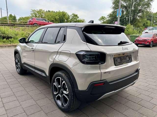 Jeep Avenger 1.2 MHEV e-Hybrid Turbo Summit