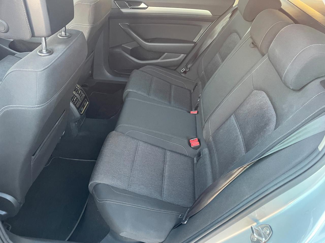 Volkswagen Passat Variant 2.0 TDI 150 Cv Automatico