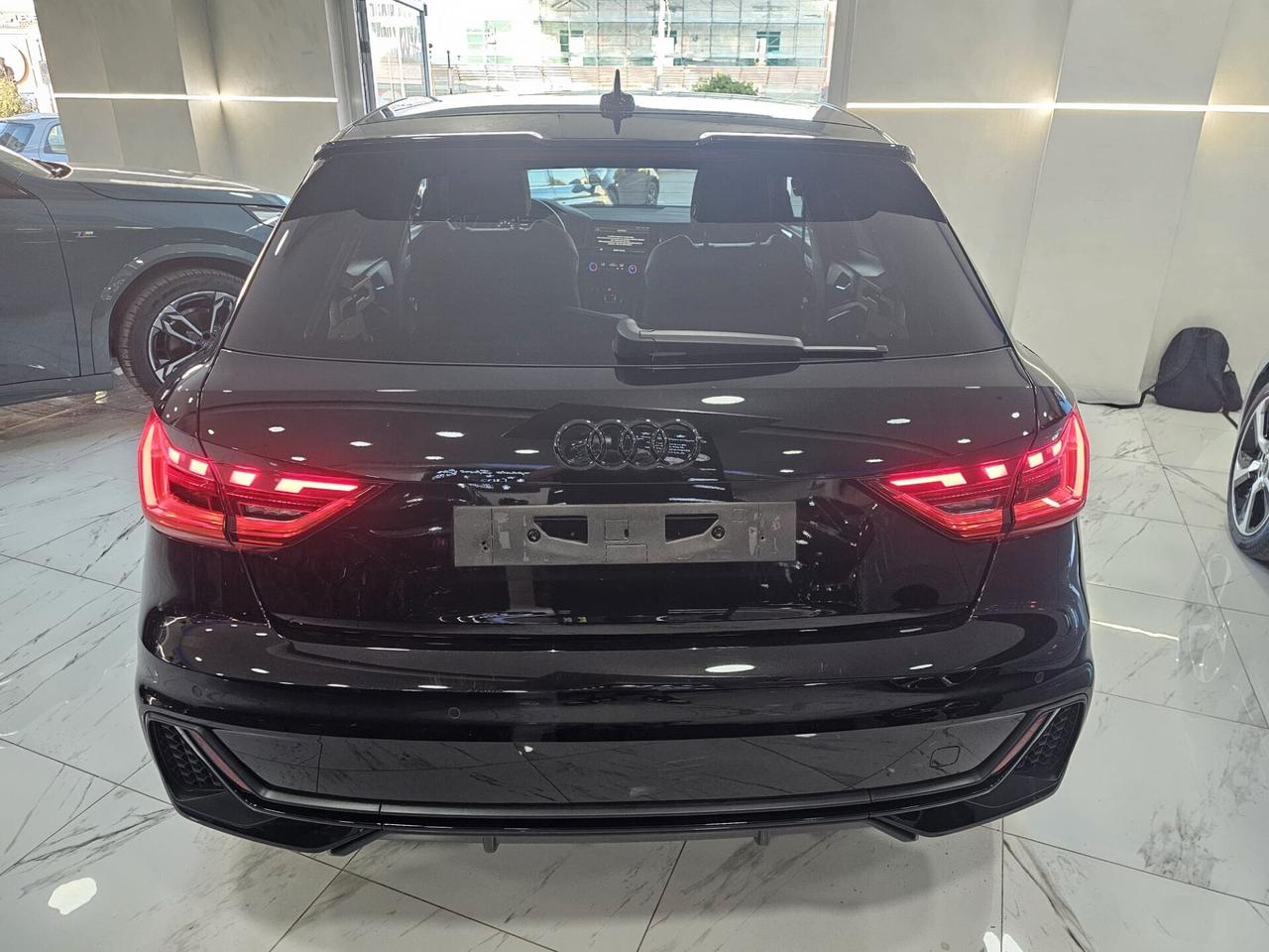 NUOVA AUDI A1 SPORTBACK S-LINE BLACK LINE 30 TFSI 116CV S-TRONIC