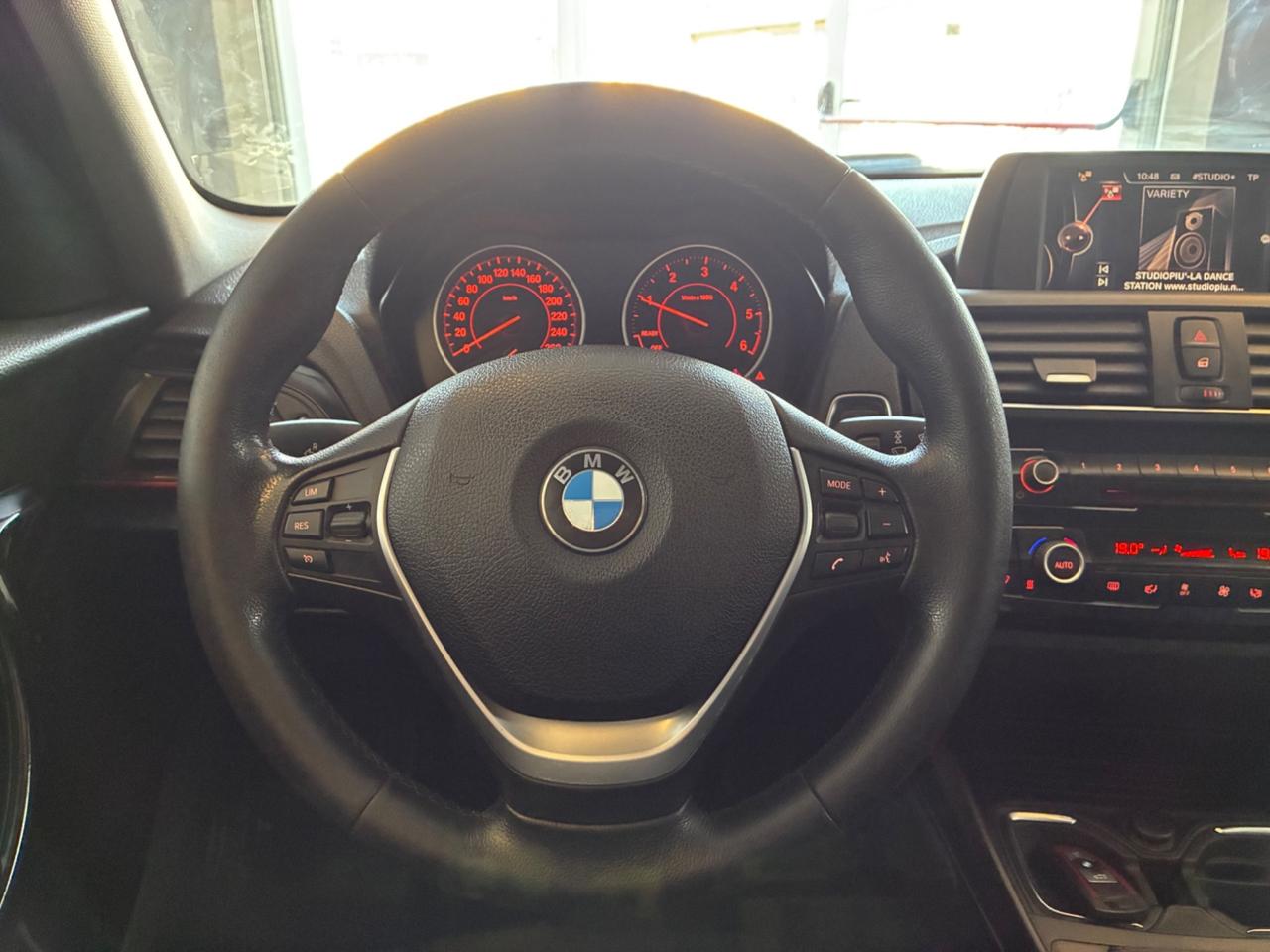 Bmw 116 d Sport Fari Led 5p. 116cv