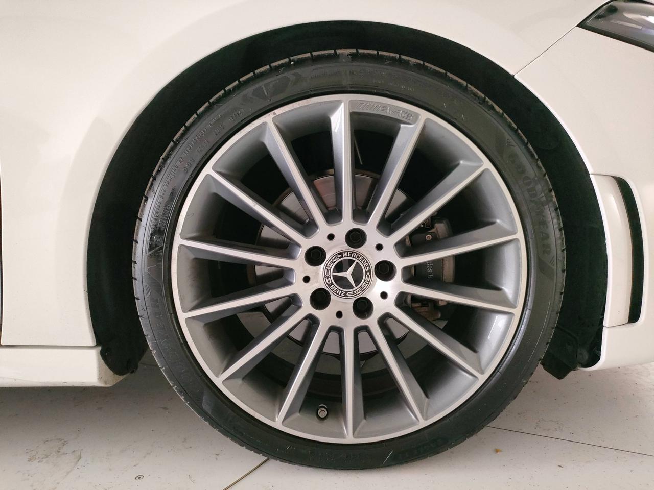 Mercedes-Benz Classe A - W177 2018 - A 180 d Premium auto