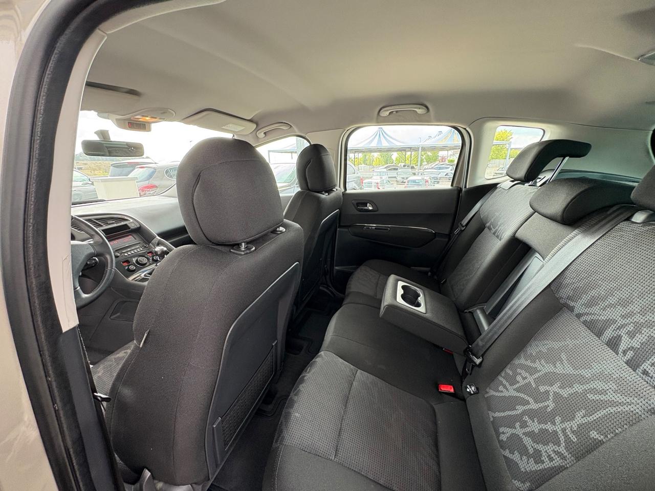 Peugeot 3008 1.6 HDi 110CV Tecno