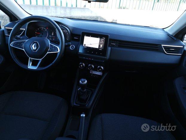 RENAULT Clio 5ª serie - 2022 1.5 dCi 29.000KM