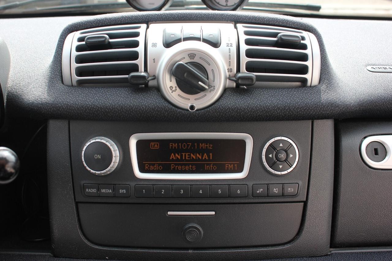 smart forTwo 1.0 mhd Pulse 71cv SERVOSTERZO MIX PELLE GARANZIA 12 MESI KM REALI CERTIFICATI