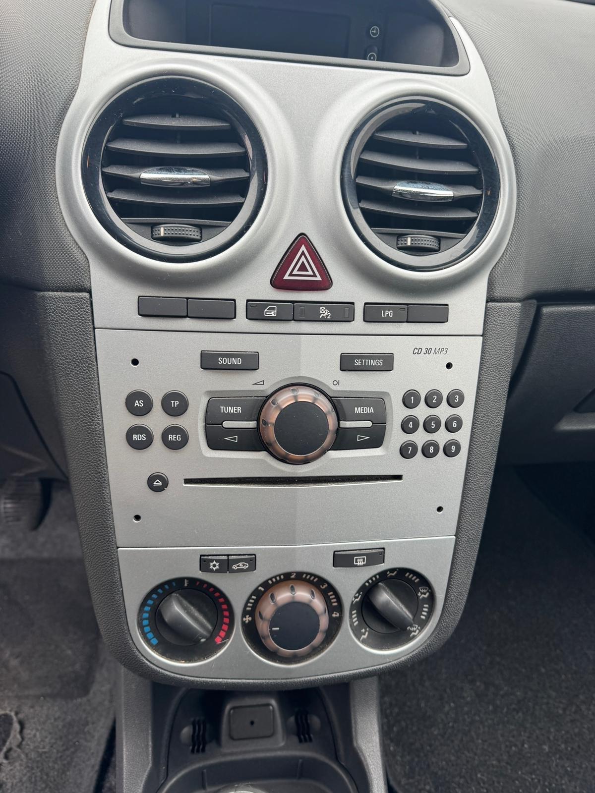 Opel Corsa 1.2 85CV 3 porte GPL-TECH Elective