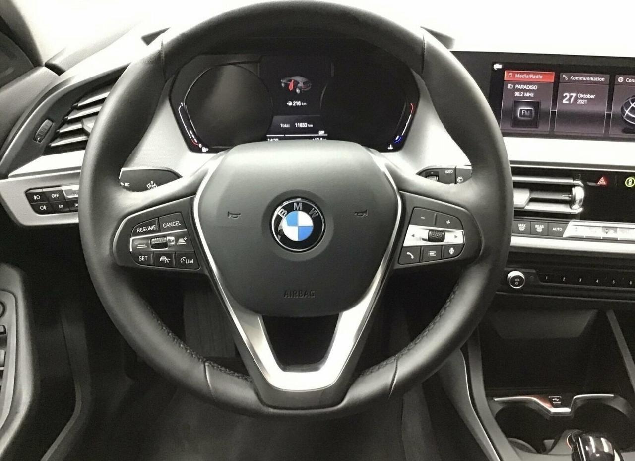 Bmw 118i 5p. Advantage C Aut Navi