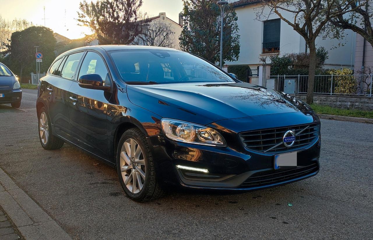 Volvo V60 D3 Geartronic Momentum