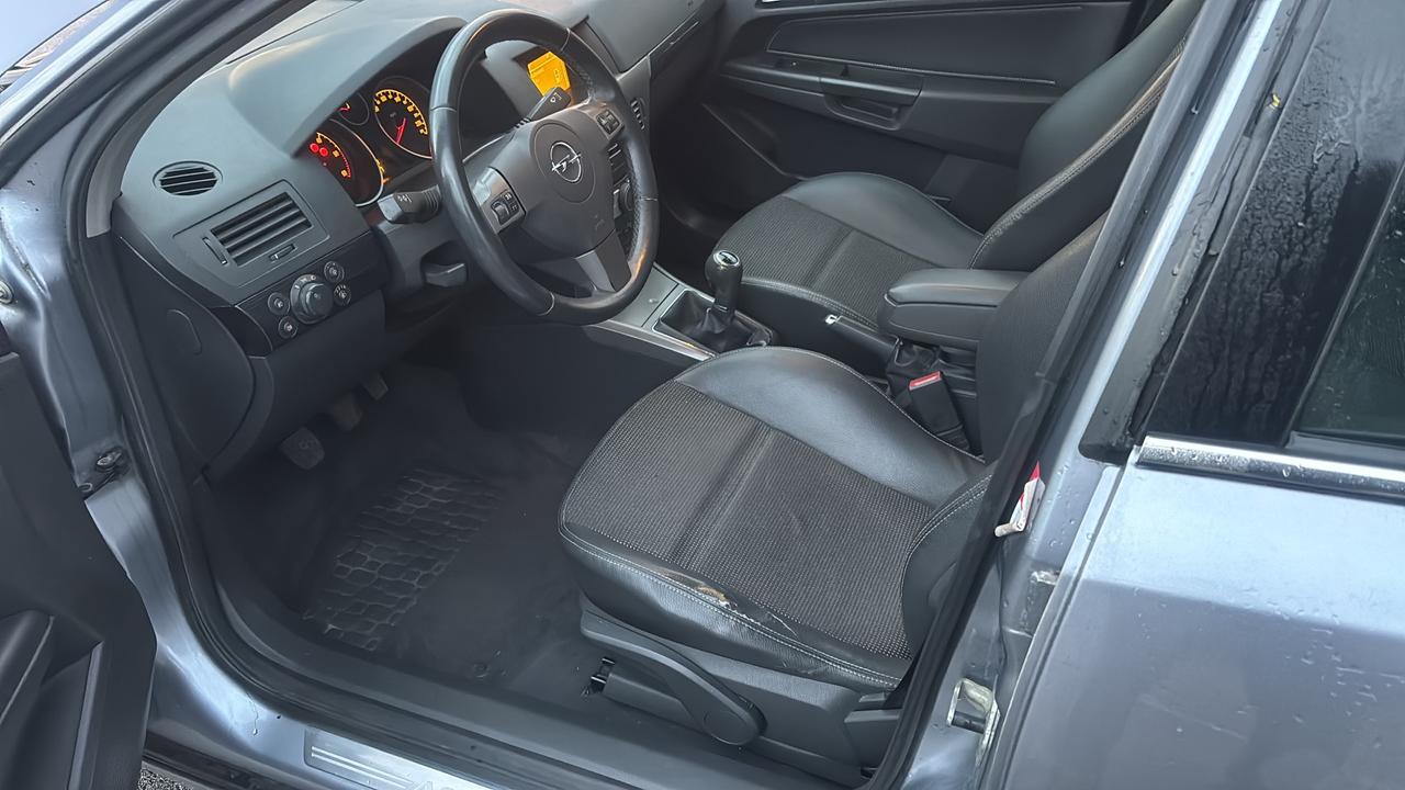 Opel Astra 1.7 CDTI 101CV 5 porte Cosmo