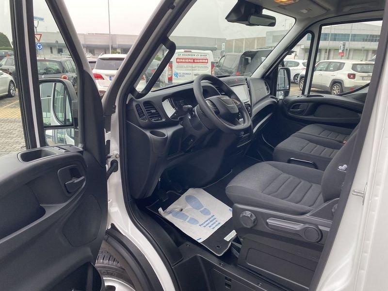 Iveco Daily Daily 35C18H quad.Tor 3.750 PLM-RG Cabinato con pedana
