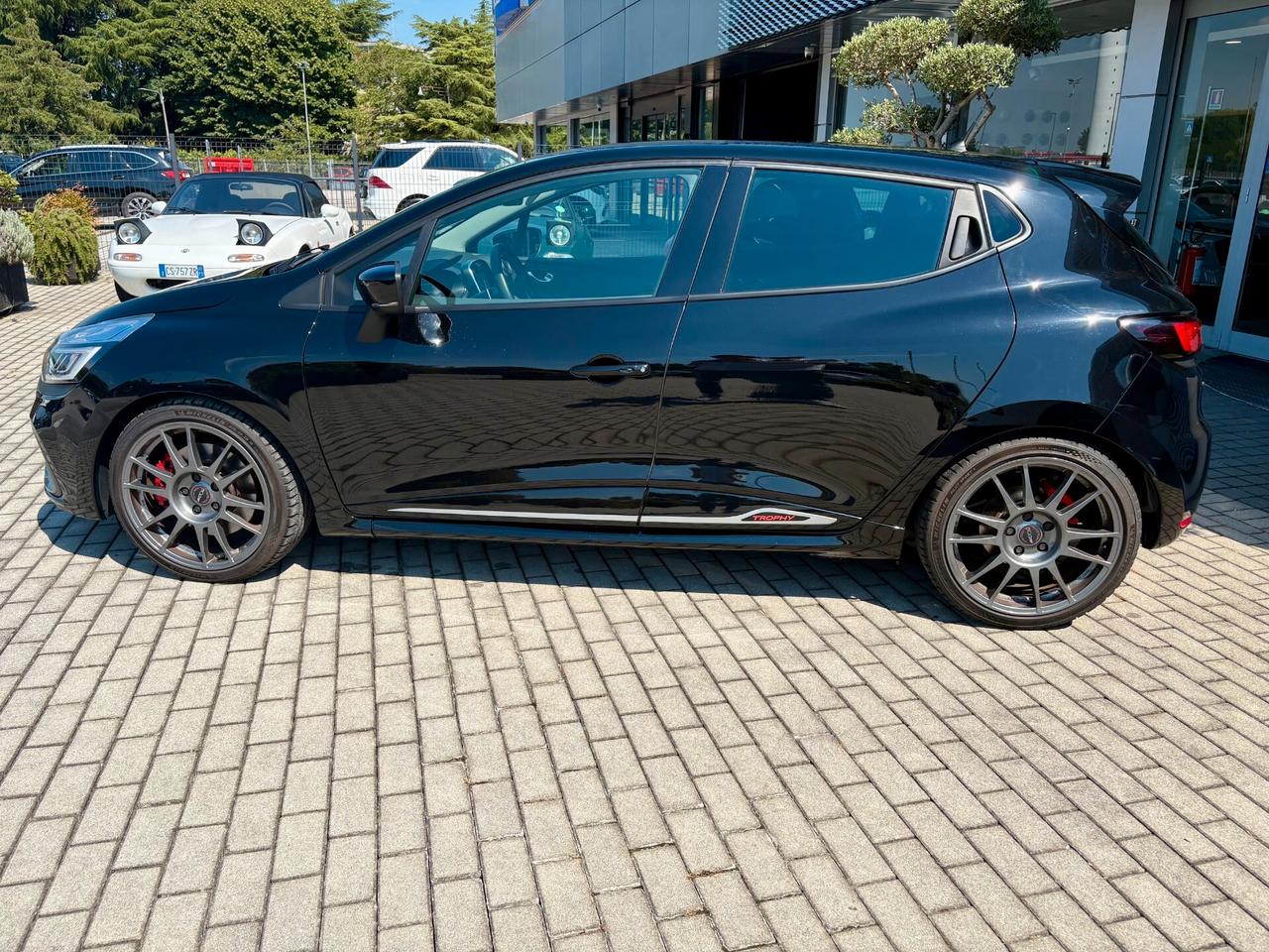 Renault Clio TCe 220CV EDC 5 porte Energy R.S. Trophy