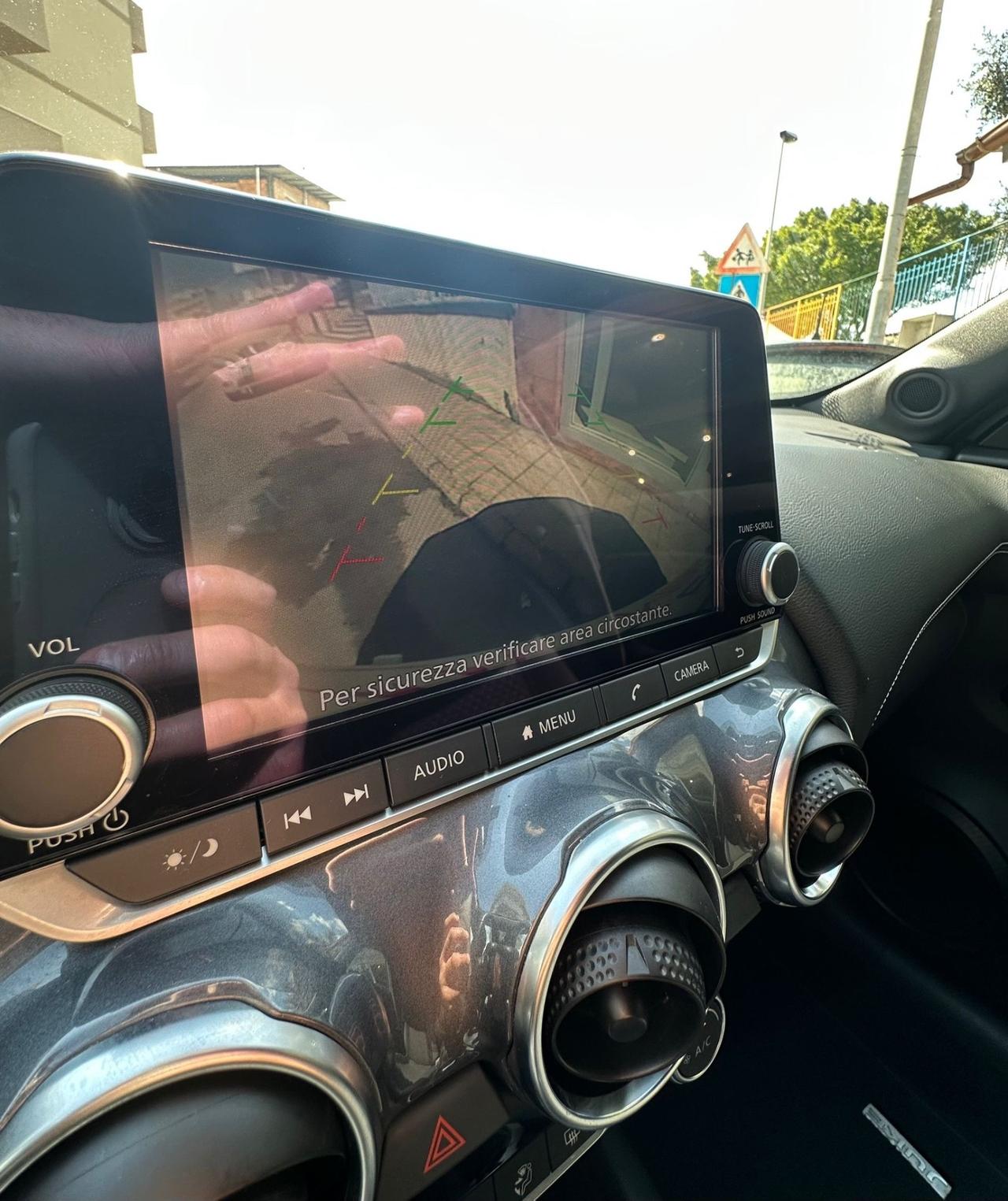 Nissan Juke 1.0 DIG-T 114 CV DCT N-Connecta