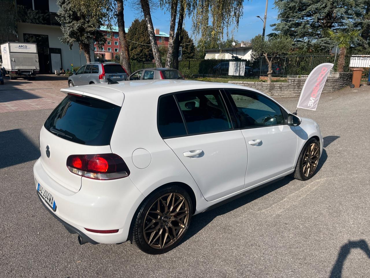 Volkswagen Golf GTI 2.0 TSI 5p.