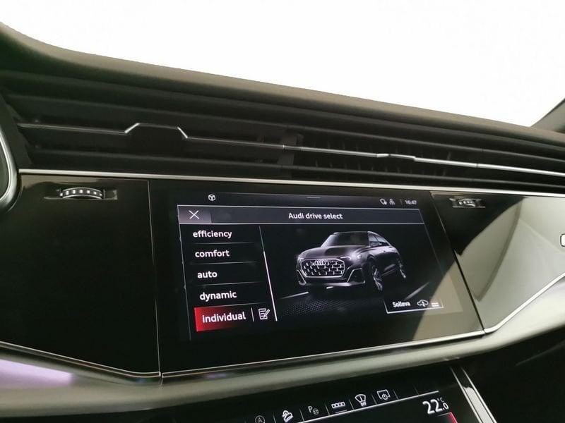 Audi Q8 3.0 tdi mhev S line edition quattro 286cv tiptronic