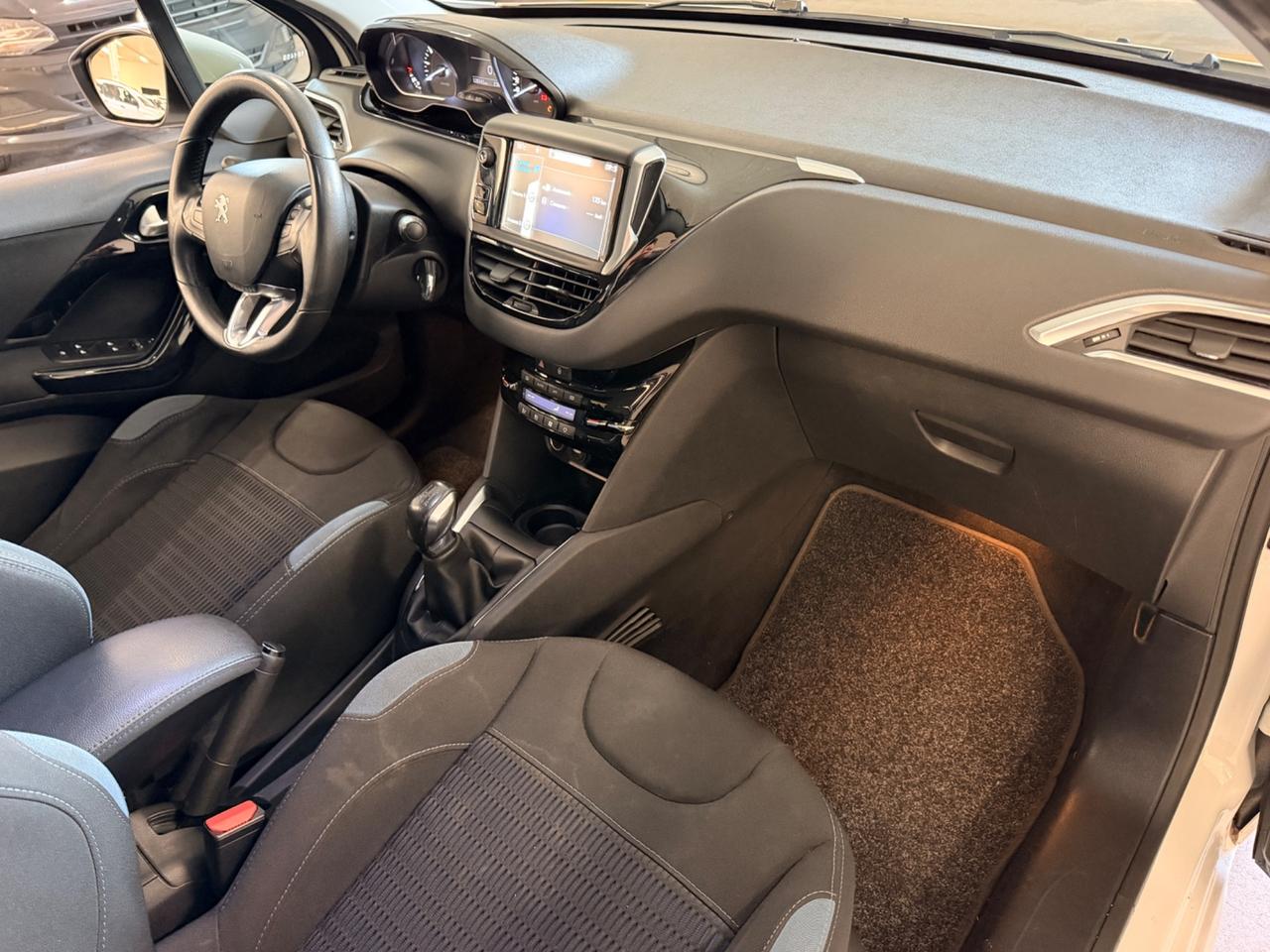 Peugeot 208 1.2 VTi 82 CV 5 porte Allure