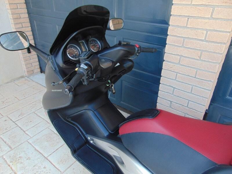 Yamaha T Max