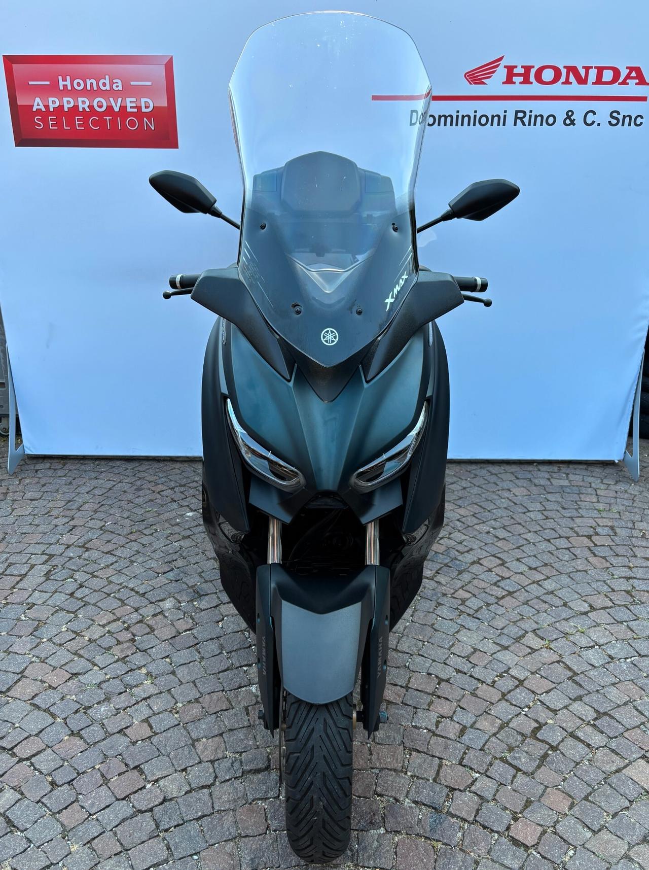 Yamaha X-Max 300 Tech Max