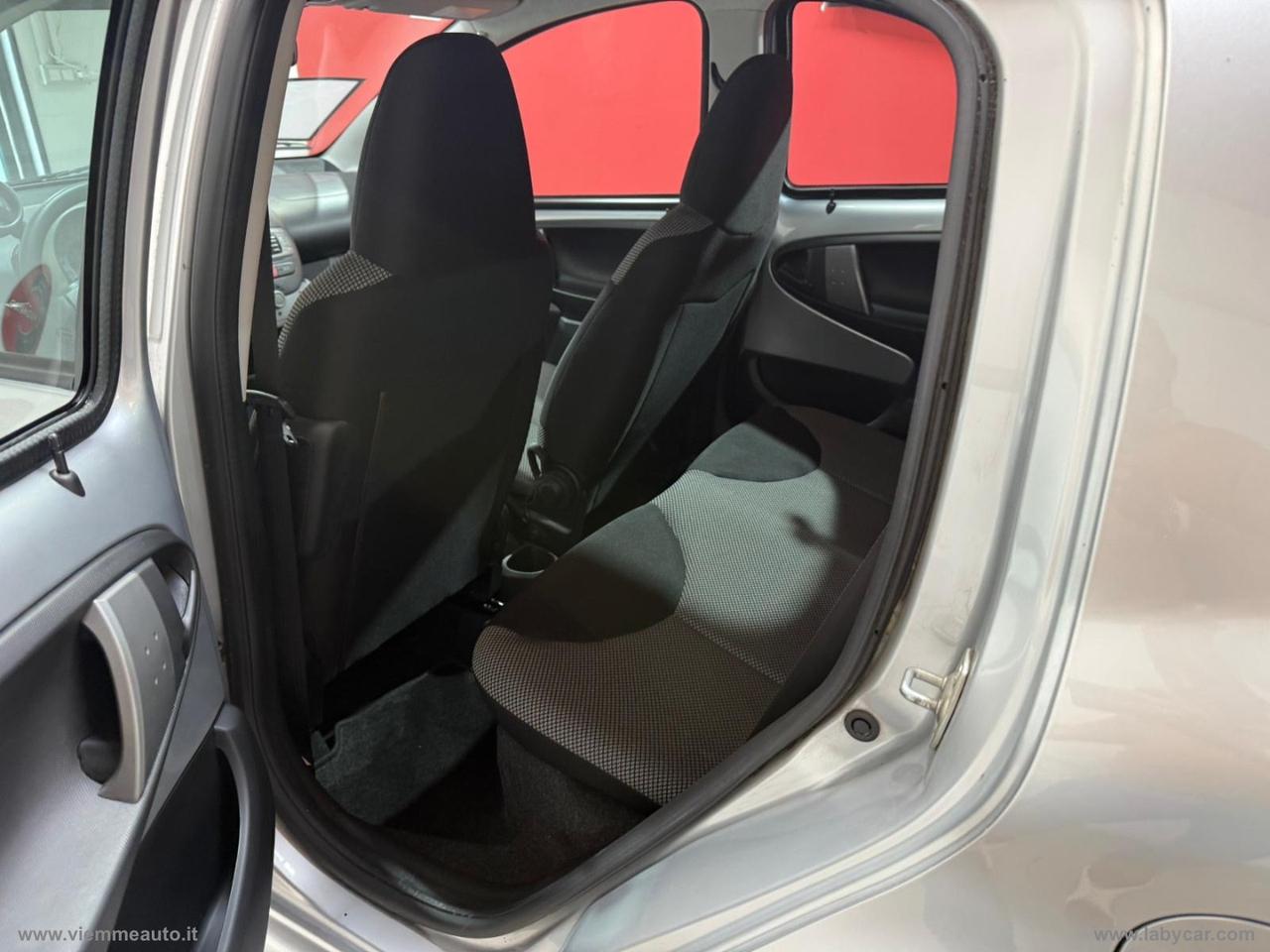 TOYOTA Aygo 1.0 12V VVT-i 5p. Lounge Connect