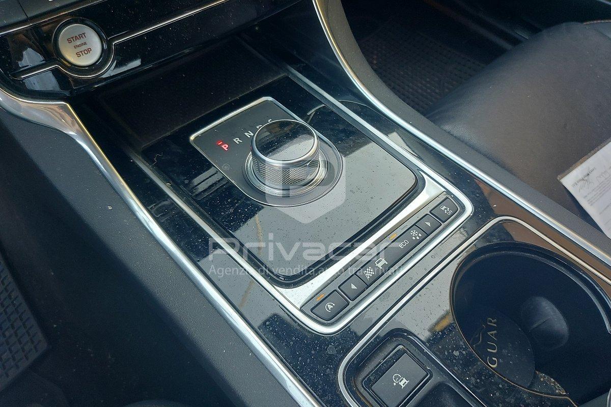 JAGUAR XE 2.0 D Turbo 180CV aut. Prestige