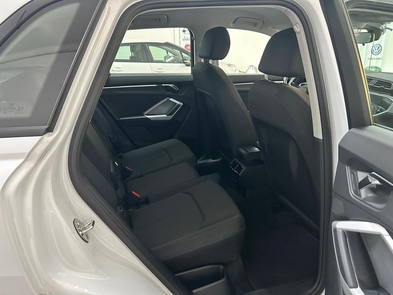 Audi Q3 35 TDI S tronic Business Advanced