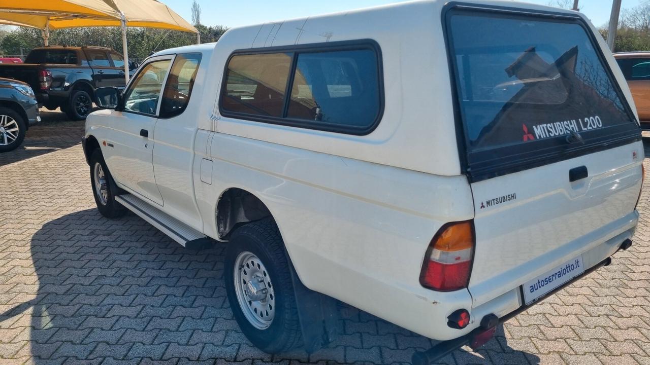 Mitsubishi L200 2.5TDI 4WD Cassone LUNGO