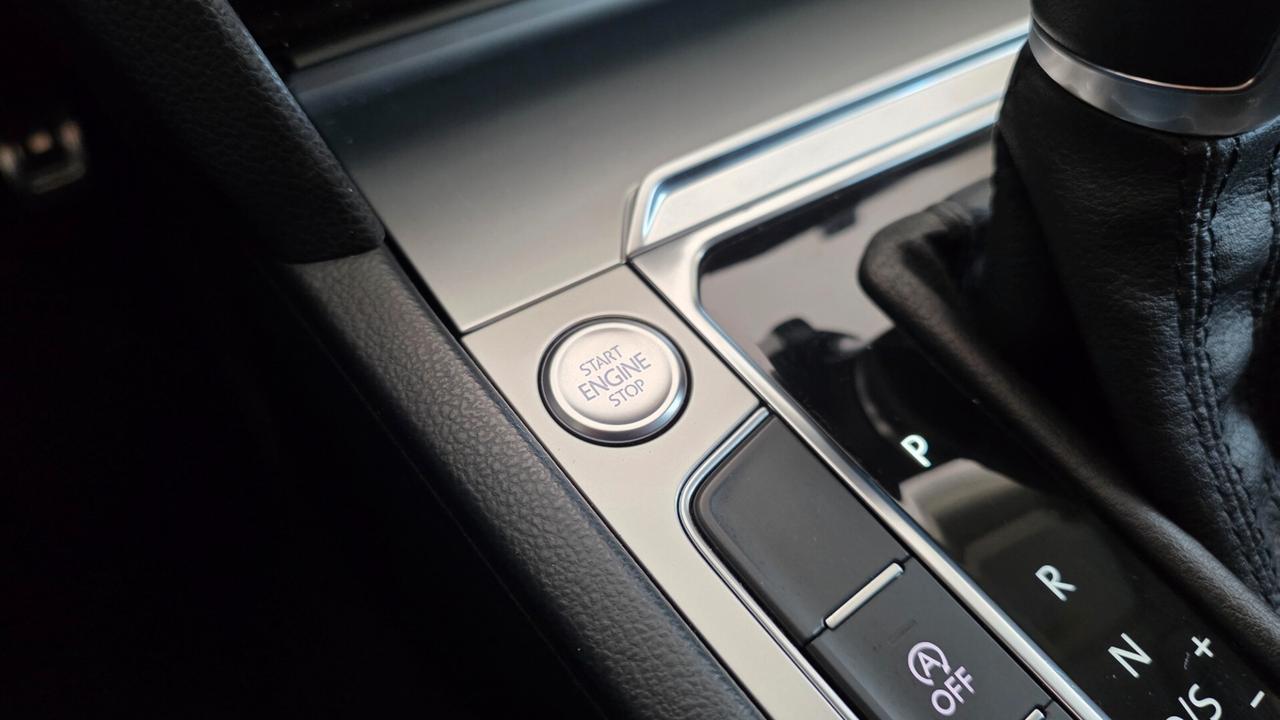 Volkswagen Passat Variant 2.0 TDI DSG Highline BlueMotion Technology