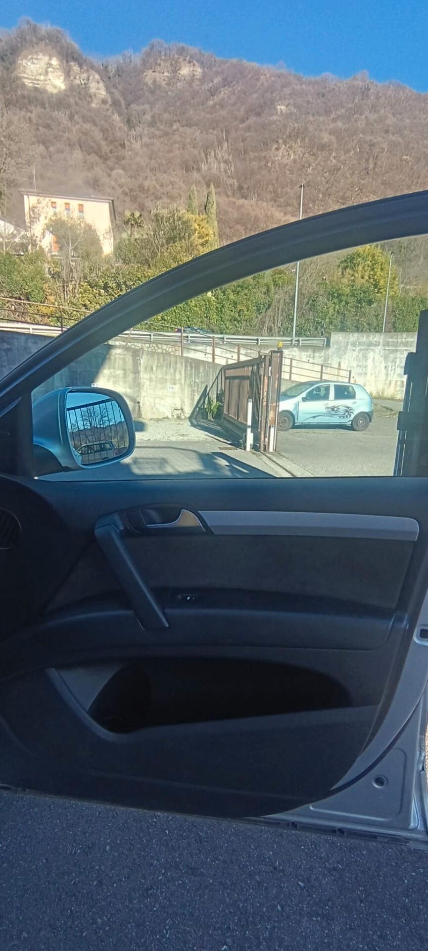 Audi Q7 3.0 V6 TDI 233CV quattro tiptronic S-LINE 7 POSTI