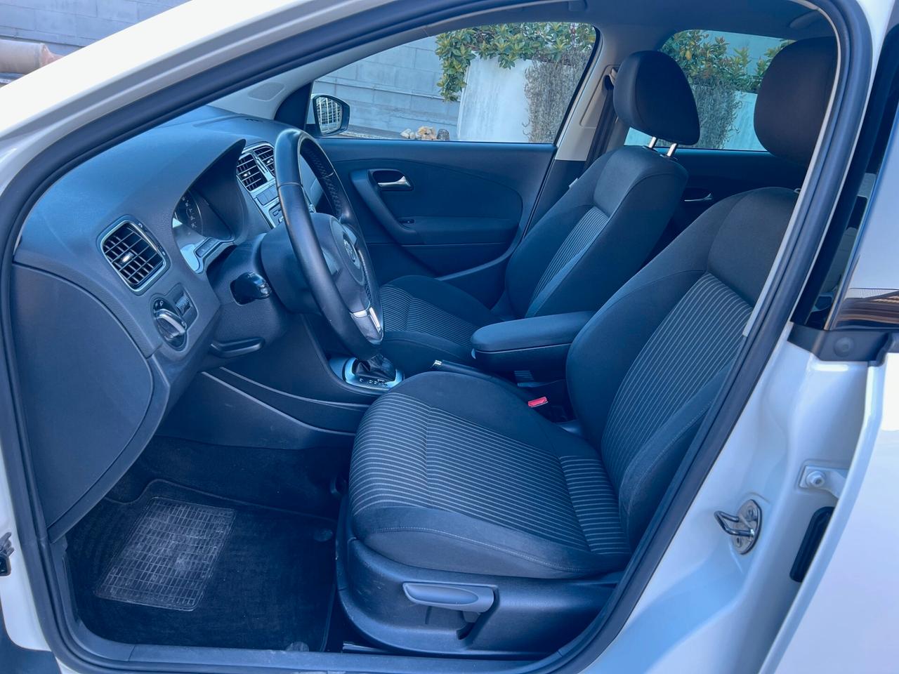 Volkswagen Polo 5pt 1.6 tdi Comfortline 90cv dsg PDC/CLIMA PERF.