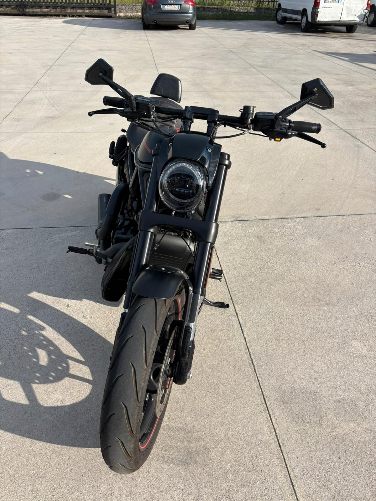 Harley-davidson VRSCDX Night Rod Special 1250 - 2012