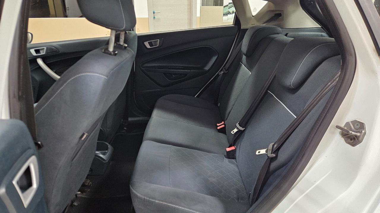 Ford Fiesta 1.4 TDCi 70CV 3 porte Titanium