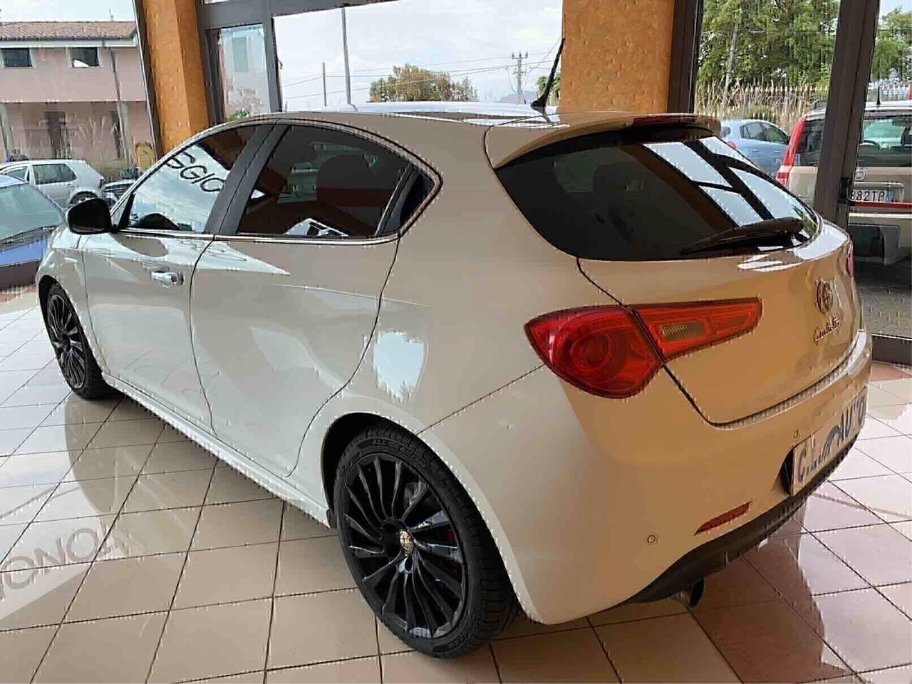 Alfa Romeo Giulietta 1750 TBi Quadrifoglio Verde