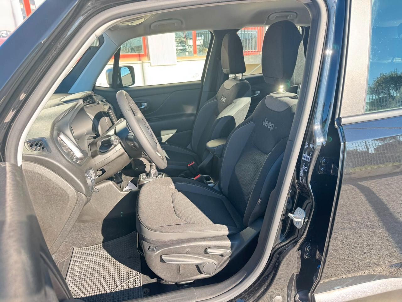 Renegade 1.6 130 CV Limited Telecamera e Navigatore