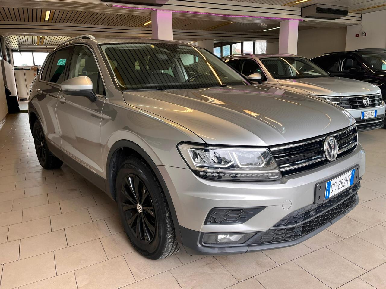 Volkswagen Tiguan 2.0 TDI SCR DSG Business BlueMotion Technology