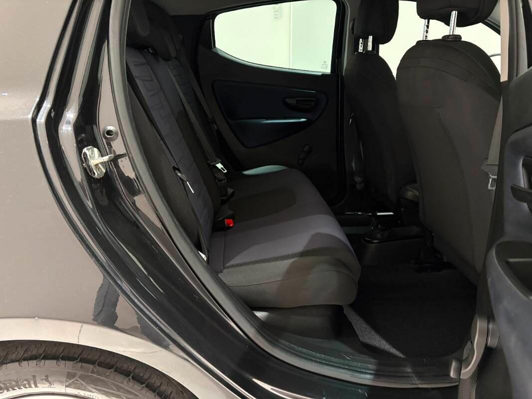 Lancia Ypsilon III 1.0 firefly hybrid Gold Plus s&s 70cv 5p.ti