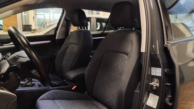 VOLKSWAGEN Golf Variant 1.0 TSI EVO Life VIRTUAL