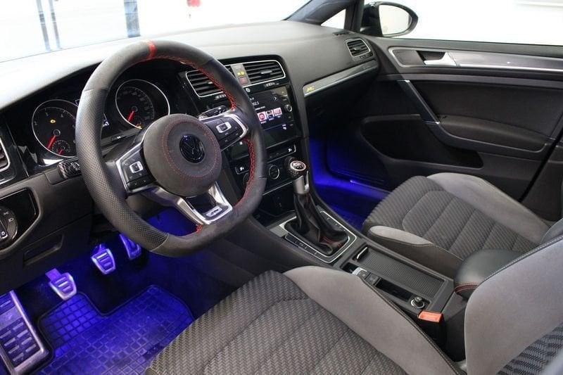 Volkswagen Golf 1.6 TDI R-Line Sport BMT Akrapovic