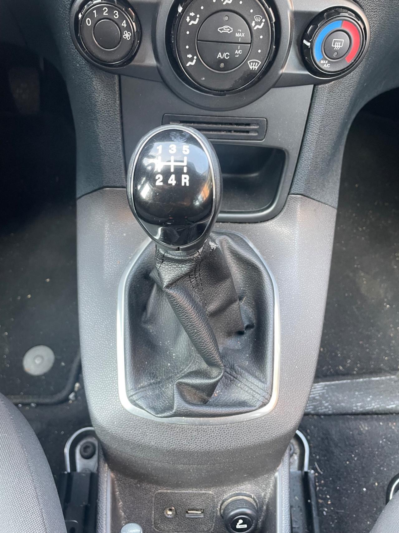 Ford Fiesta 1.2 60CV 3 porte Titanium/1PROP/GARANZIA