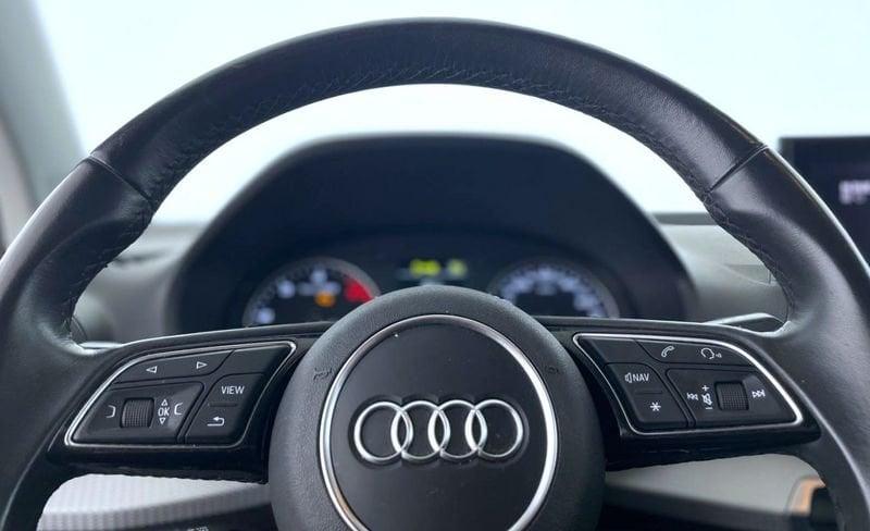 Audi Q2 2.0 35 TDI BUSINESS S TRONIC